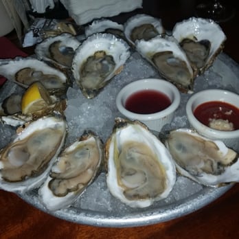 Old Ebbitt Grill - Got my oyster and hummus fix @  Old Ebbit Grill! - Bars Near Me - Washington, DC, District of Columbia