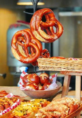 Squabisch Pretzels by null