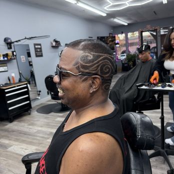 The Premium Barbershop - Barbers Near Me - Lompoc, California