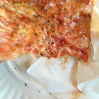 Williamsburg Pizza - The best thin and crunchy pizza - Pizza Near Me - Brooklyn, New York Williamsburg Pizza - The best thin and crunchy pizza - Pizza Near Me - Brooklyn, New York