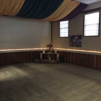 Inner Path - Yoga and meditation room - Meditation Centers Near Me - Nevada City, California