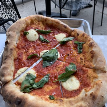 Double Zero - Tomato basil pizza - Pizza Near Me - New York, New York Double Zero - Tomato basil pizza - Pizza Near Me - New York, New York