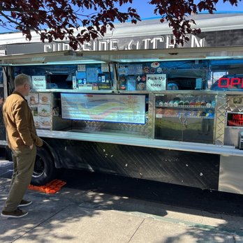 Curbside Kitchen - Outside of food truck - Food Trucks Near Me - San Pablo, California Curbside Kitchen - Outside of food truck - Food Trucks Near Me - San Pablo, California
