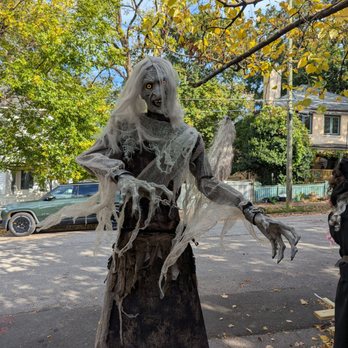 Raleigh Walking Tours - Walking Tours Near Me - Raleigh, North Carolina Raleigh Walking Tours - Walking Tours Near Me - Raleigh, North Carolina