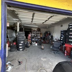 Hammerly Tires & Wheels Center