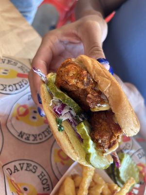 Dave's Hot Chicken by null