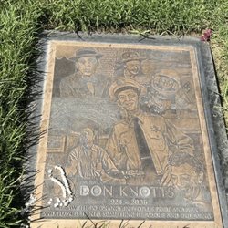 Starline Tours - Don Knott's grave (Andy Griffith show)