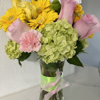 Suzann's Flowers - What was received. - Florists Near Me - Upland, California Suzann's Flowers - What was received. - Florists Near Me - Upland, California