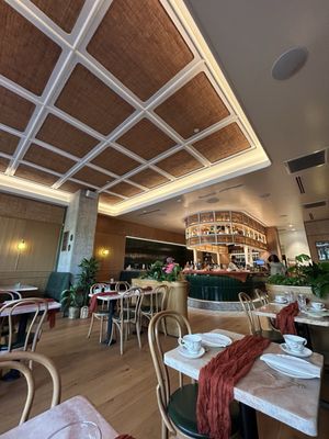 Leela's Wine Bar - Uptown by null