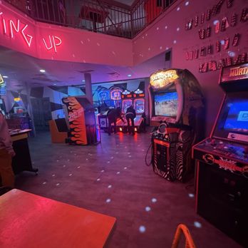 Quarters Arcade Bar - Arcades Near Me - Salt Lake City, Utah