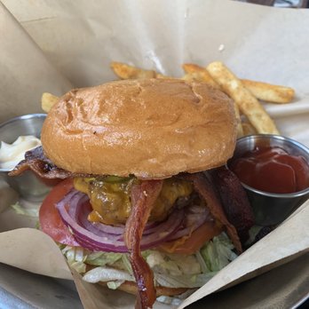 West End Tavern - Bacon cheddar burger - New American Near Me - Boulder, Colorado West End Tavern - Bacon cheddar burger - New American Near Me - Boulder, Colorado