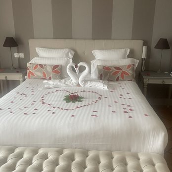 Grand Barrail - Our honeymoon suite - Hotels Near Me - Saint-Emilion, 33