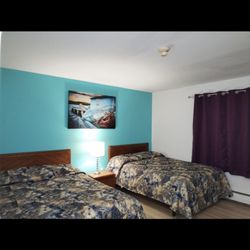 Trailside Motel & Resturant