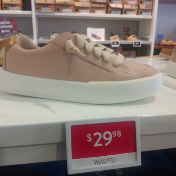 Sperry Outlet - Shoe Stores Near Me - North Charleston, South Carolina Sperry Outlet - Shoe Stores Near Me - North Charleston, South Carolina