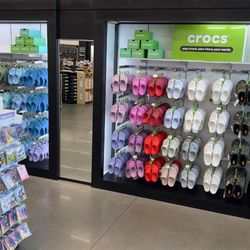 Off Broadway Shoe Warehouse