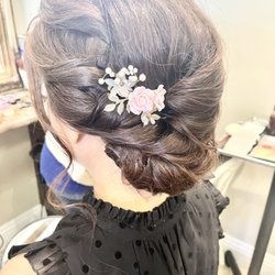 Middle-aged women's upstyle