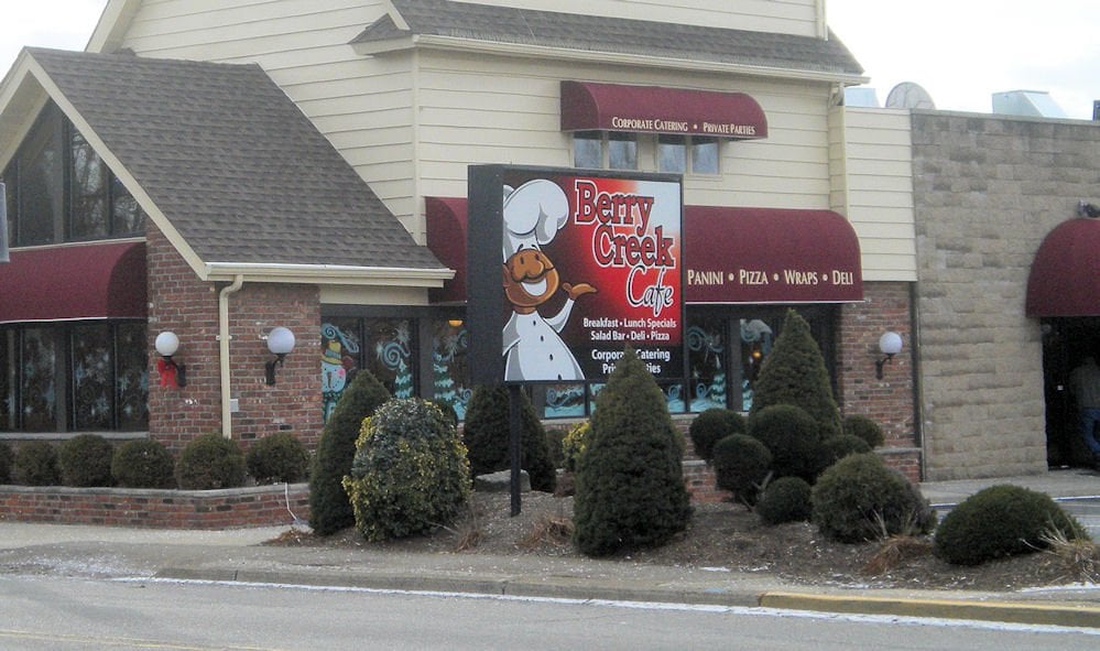 BERRY CREEK CAFE Updated August 2024 29 Reviews 55 Moonachie Ave