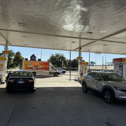 Shell - Pumps