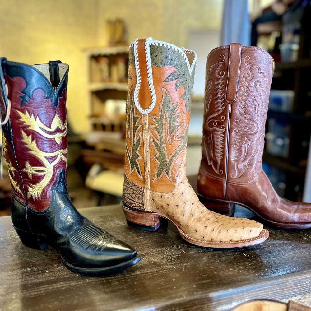ブーツその他 SONORA SS25 'Santa Fe' boots (SAN35XBICRSOT08W BISCUIT) SANTA FE Men's Cowboy Boots in Black Calfskin | On Tone