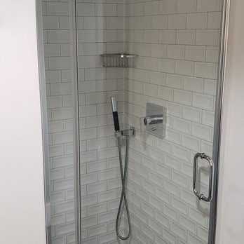 Tryp by Wyndham Newark - Clean, up to date bathrooms - Hotels Near Me - Newark, New Jersey