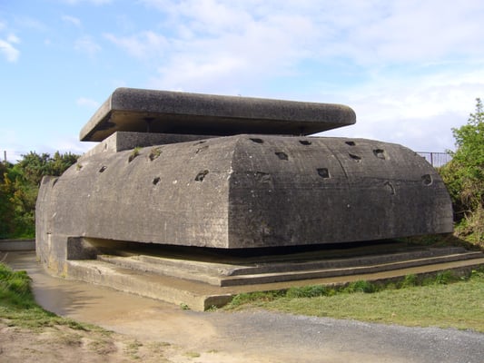 Longues-sur-Mer battery by null