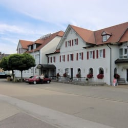 Landgasthof Sämann - Landhotel Sämann mit Metzgerei (rechts im Bild)