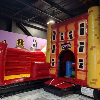 Lost Worlds Funtropolous - Jumpy house with slide - Arcades Near Me - San Jose, California Lost Worlds Funtropolous - Jumpy house with slide - Arcades Near Me - San Jose, California