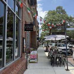Piacci Eatery - Located inside Vinia (its normal dinner time/happy hour venue)