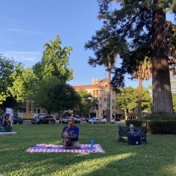 Fremont Park - Yoga in the Park with Yoga Moves Us - Parks Near Me - Sacramento, California Fremont Park - Yoga in the Park with Yoga Moves Us - Parks Near Me - Sacramento, California