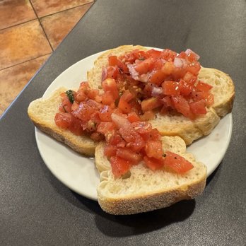 Lenny's Clam Bar - Bruschetta - Seafood Near Me - Howard Beach, New York