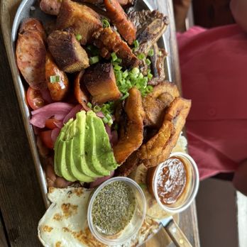 Escala - Bandeja paisa - Colombian Near Me - Los Angeles, California Escala - Bandeja paisa - Colombian Near Me - Los Angeles, California