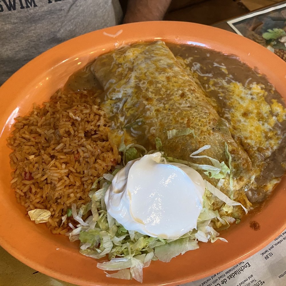 Casa Perez - Smothered shredded beef burrito in Ranchero sauce - Mexican Near Me - Dewey, Arizona Casa Perez - Smothered shredded beef burrito in Ranchero sauce - Mexican Near Me - Dewey, Arizona