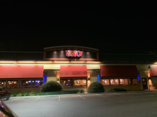 UNO Pizzeria & Grill by null