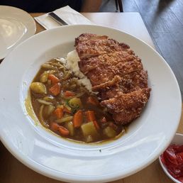 Tonkatsu curry