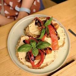 Plant B - Hummus sandwich