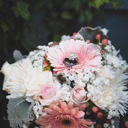 Calaveras Floral & Gifts - Bridal bouquet