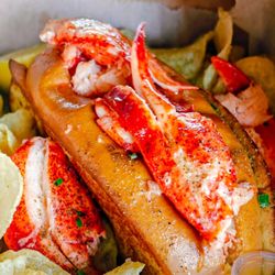 Crave Food Hall - Lobster Rolls