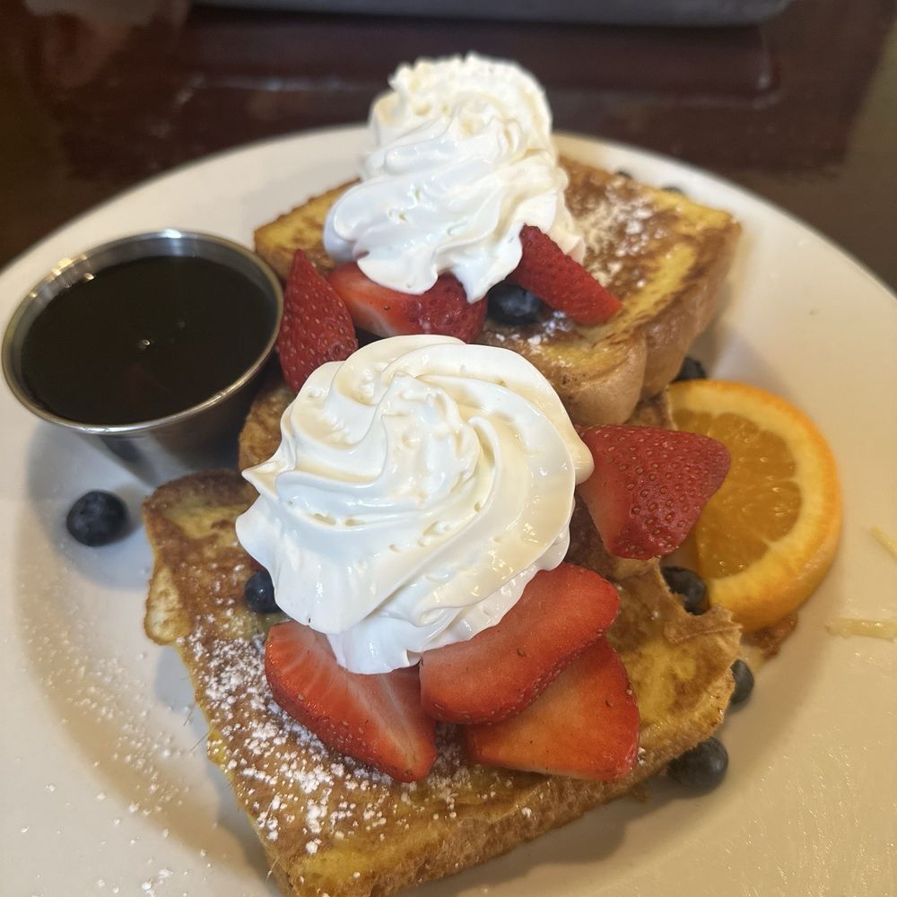 El Patron - Red white and blue French toast - American Near Me - Omak, Washington El Patron - Red white and blue French toast - American Near Me - Omak, Washington