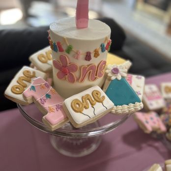 Baked By Ashley - Smash cake - Bakeries Near Me - St. Louis, Missouri