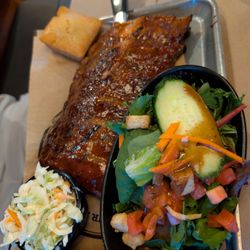 Montana's BBQ & Bar