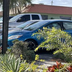 Nichols & Dimes Rent A Car