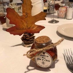 Summer Beez - Our placecard and favors went well together.
