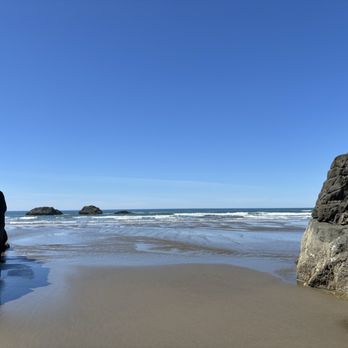 Devil's Kitchen - Beaches Near Me - Bandon, Oregon