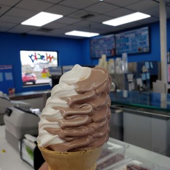 Frozen Side Ice Cream - Custom Cakes Near Me - Oceanside, New York