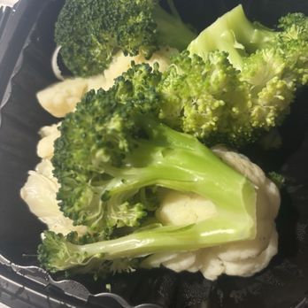 Hall's Tavern at Coventry - Broccoli and cauliflower sides - American Near Me - Fort Wayne, Indiana Hall's Tavern at Coventry - Broccoli and cauliflower sides - American Near Me - Fort Wayne, Indiana