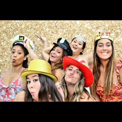 Click 2 Go Photo Booth