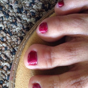 Sweetie Nails And Spa - Very sloppy with the polish. - Nail Salons Near Me - Oak Park, Illinois