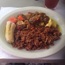 Kim's - Curried goat and rice