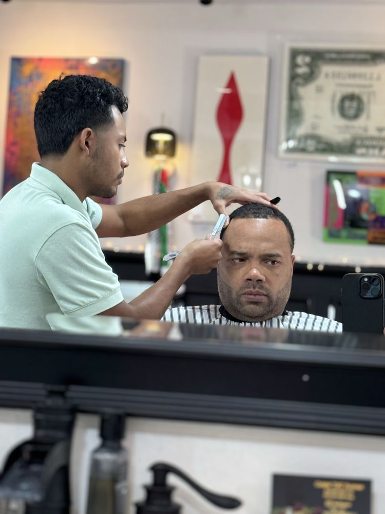 Olde Town Barbershop Logo