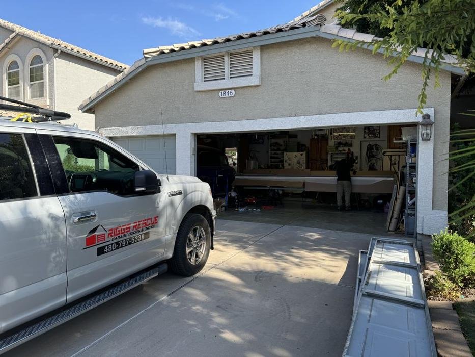Riggs Rescue Garage Doors & Gates - Garage Door Contractor in Gilbert, AZ
